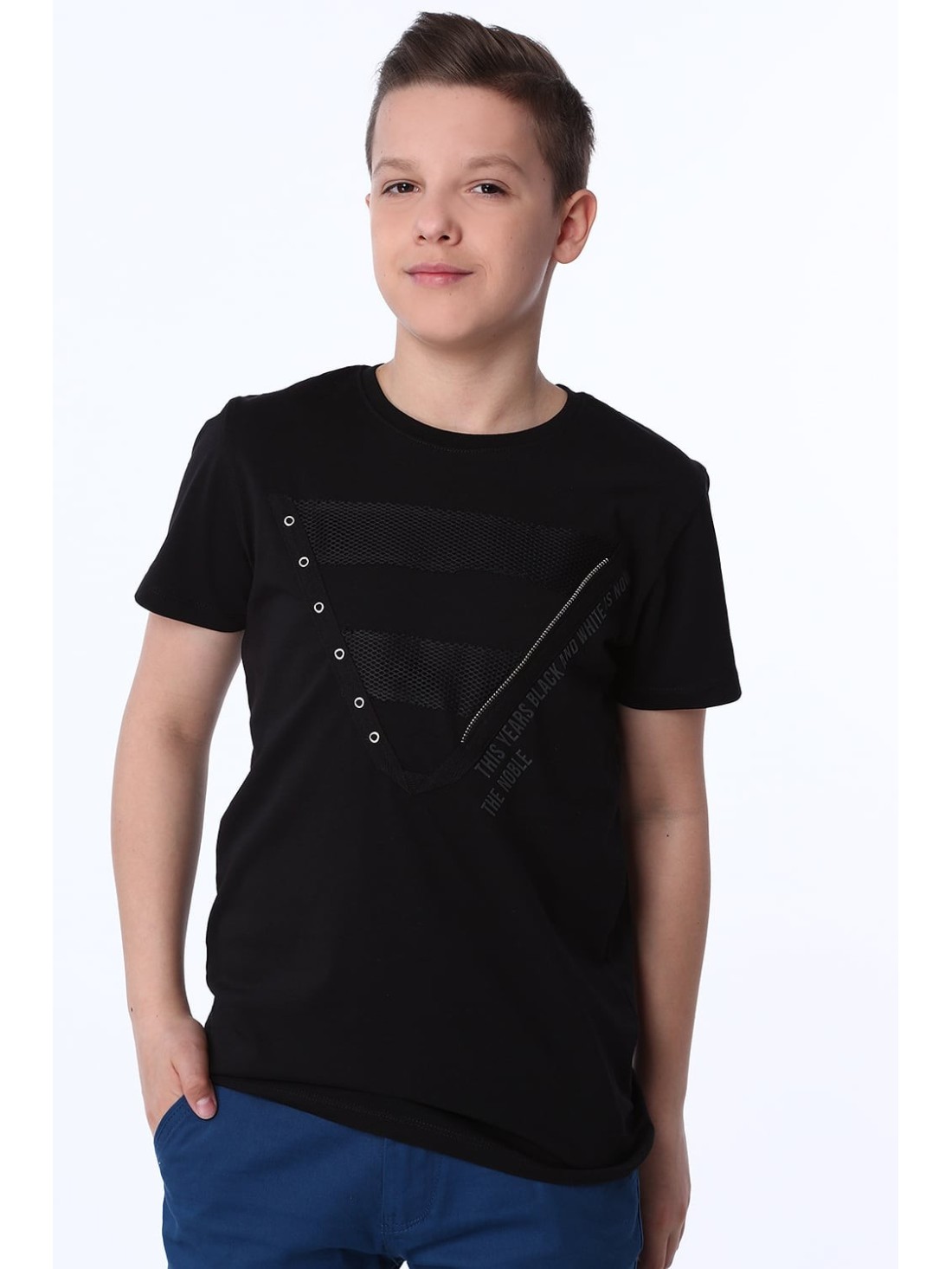 Jungen-T-Shirt mit aufgenähter Applikation, schwarz NDZ47001 – Online-Shop – Boutique